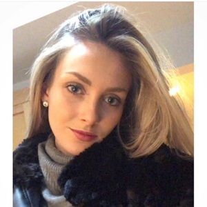 Meet your Posher, Katelyn